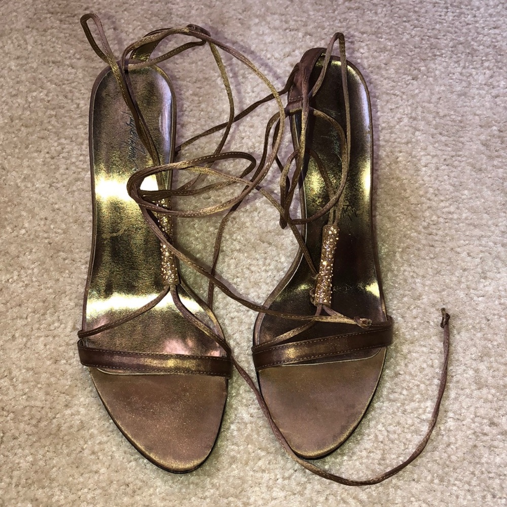 Jacqueline Ferrar Heels Size 8 M Color Bronze